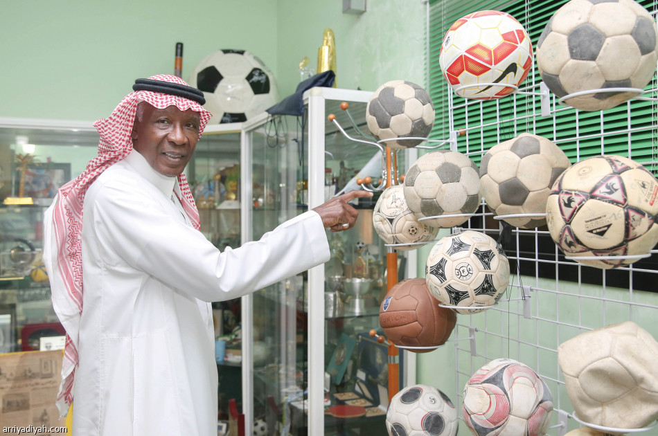 أحمد عيد: 
قلت: «لا» لعبد الله بن مساعد