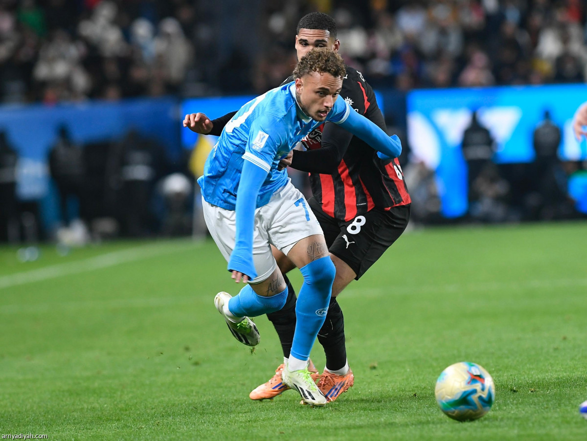 نابولي إلى النهائي