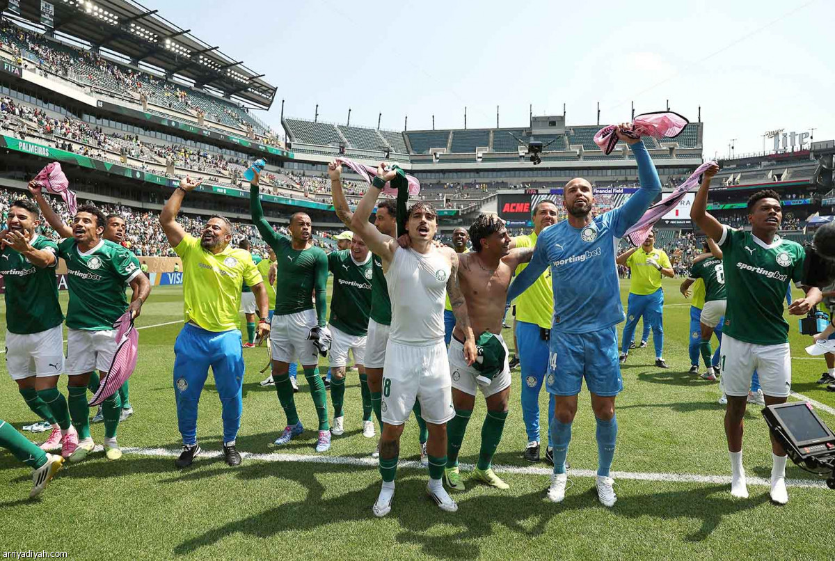 بالميراس يحتفل