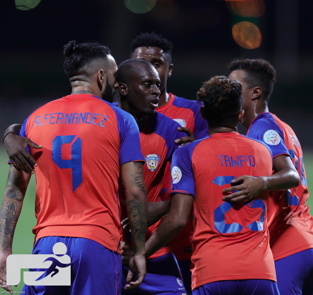 كولومبي «يفرمل» النصر