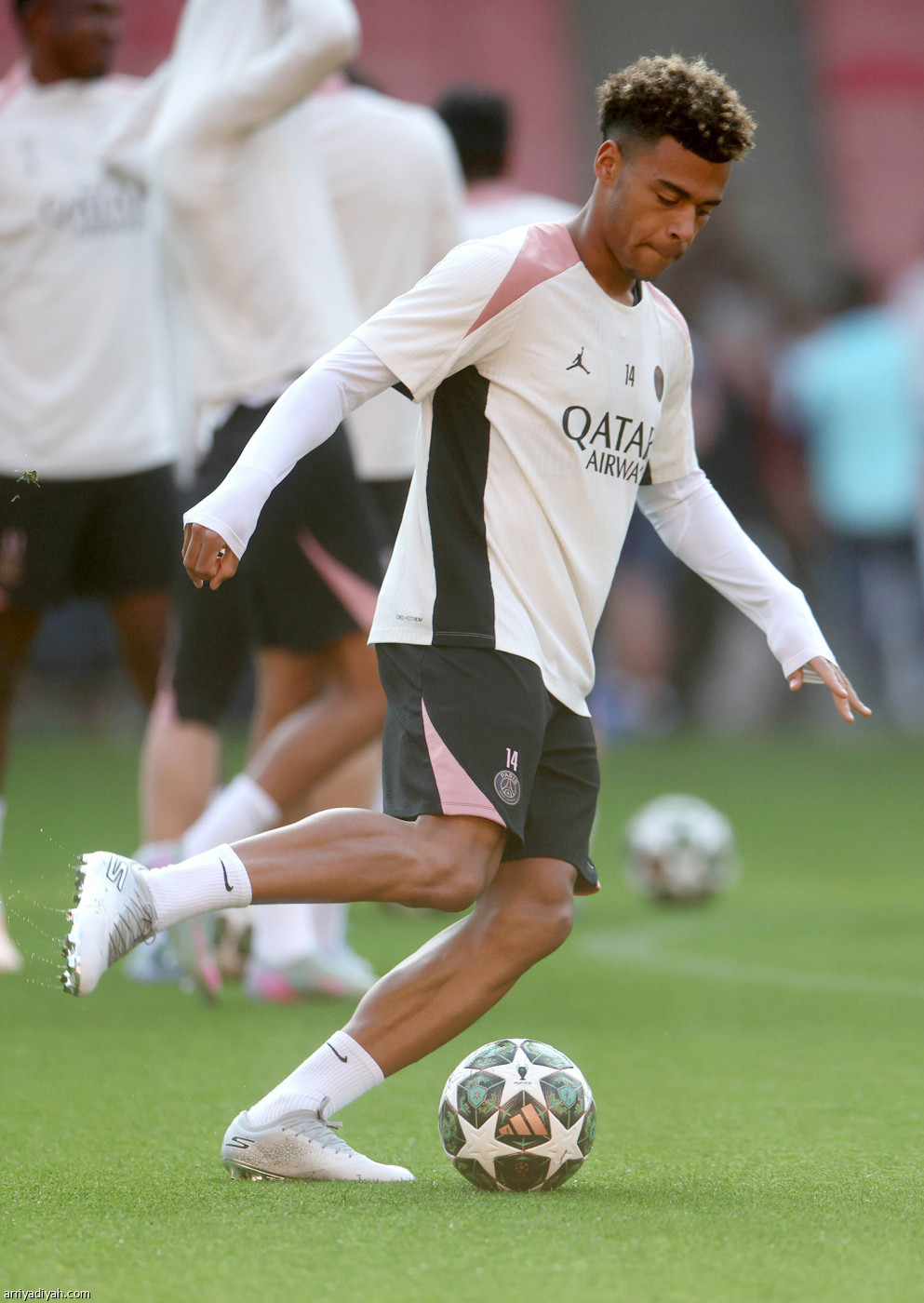 المواجهة السادسة