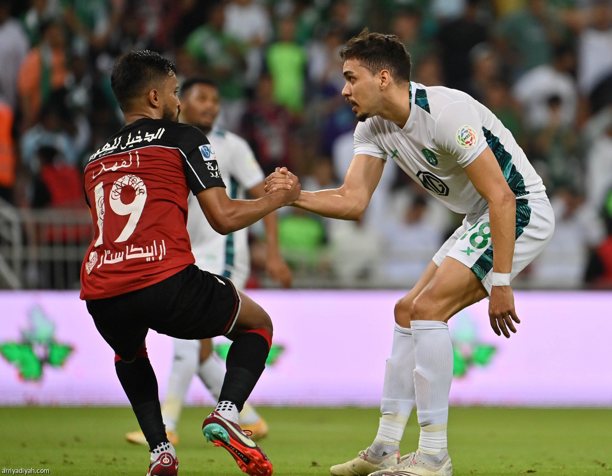 الأهلي في خطر