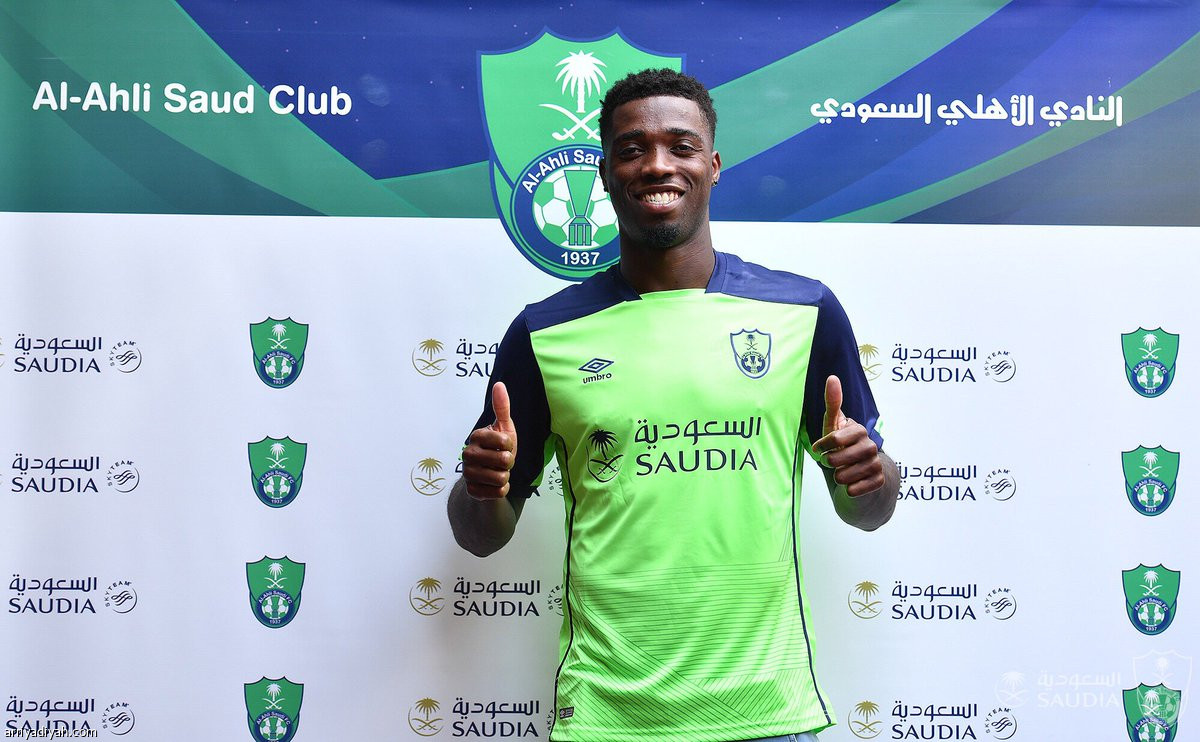 القاطرة في المعسكر