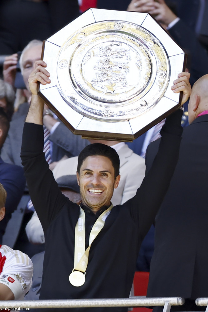 «الترجيحية» تتوج أرسنال بـ«الدرع الخيرية»