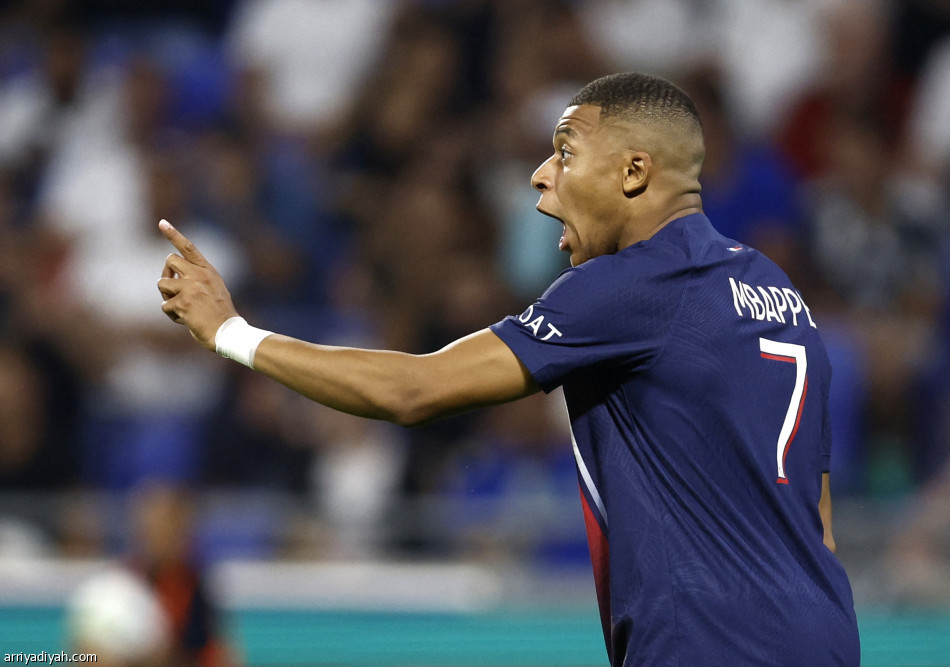 مبابي يقود سان جيرمان إلى اكتساح ليون