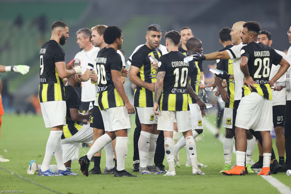 الاتحاد.. تعثر جديد