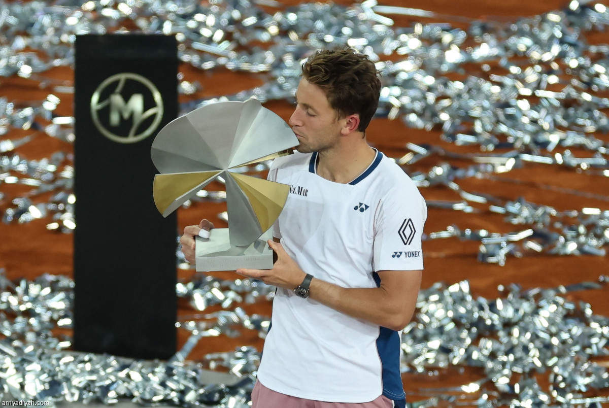 اللقب الأول