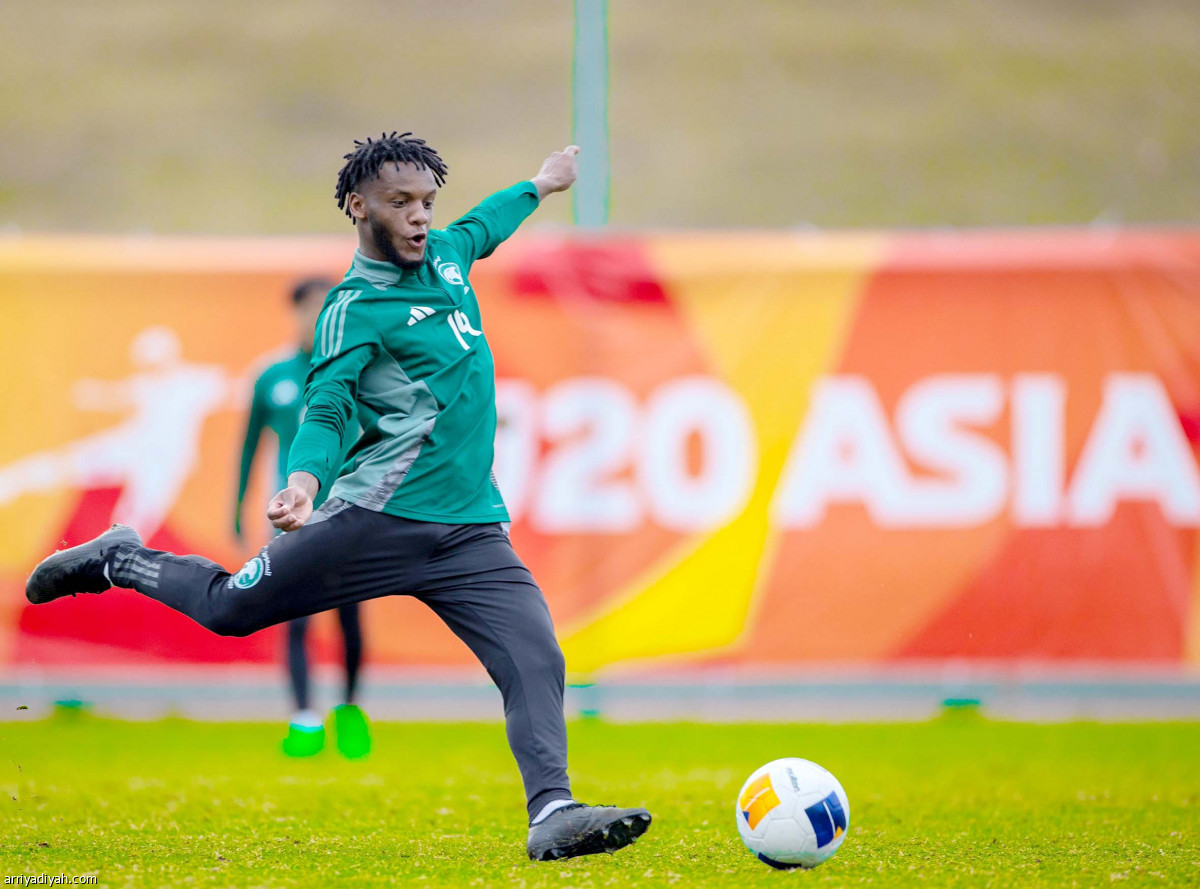 الأخضر يتأهب