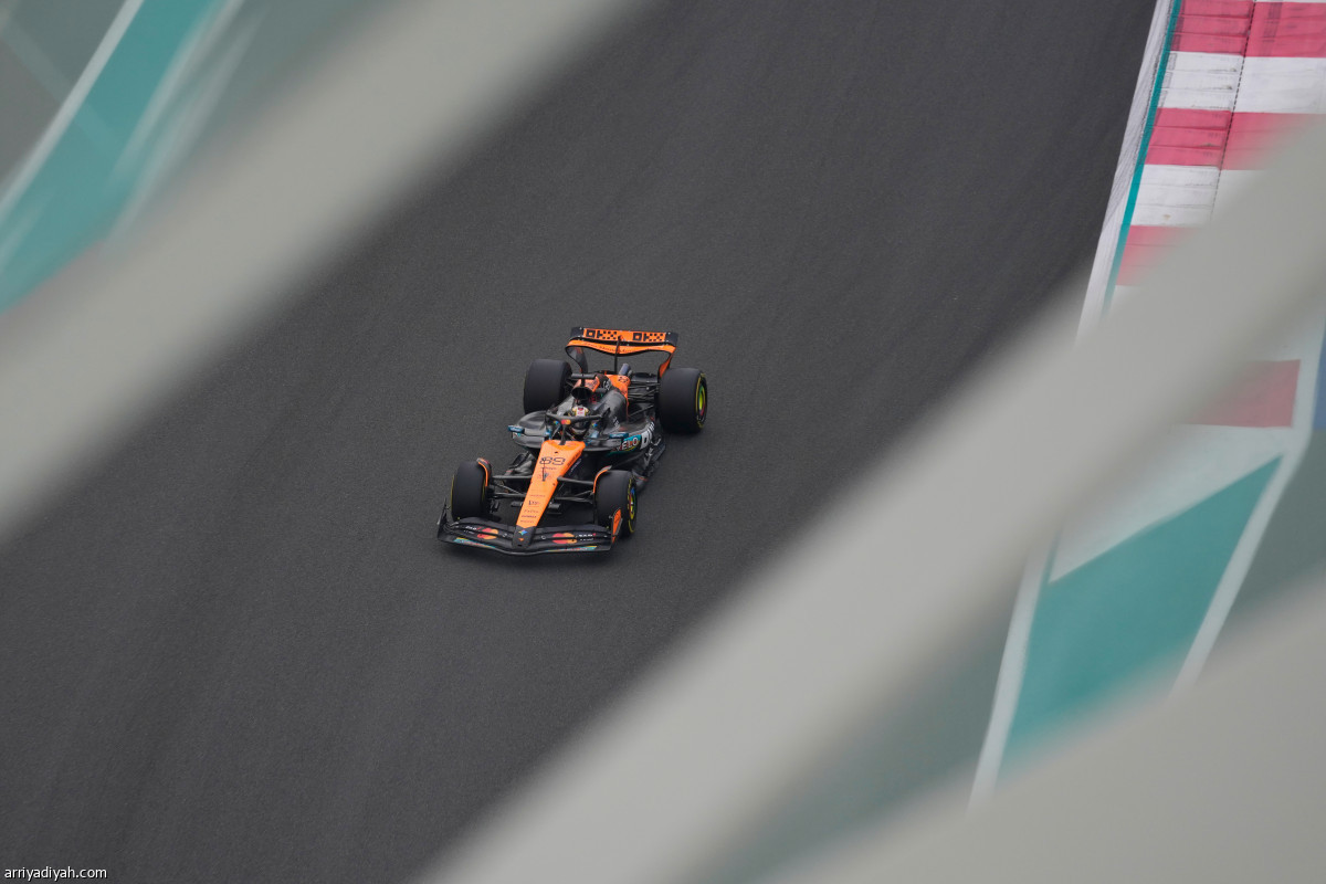 التجارب تنطلق