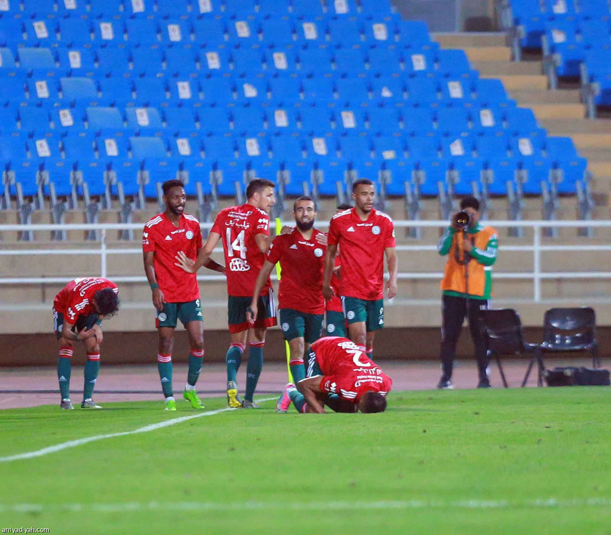 الاتفاق يعبر برباعية