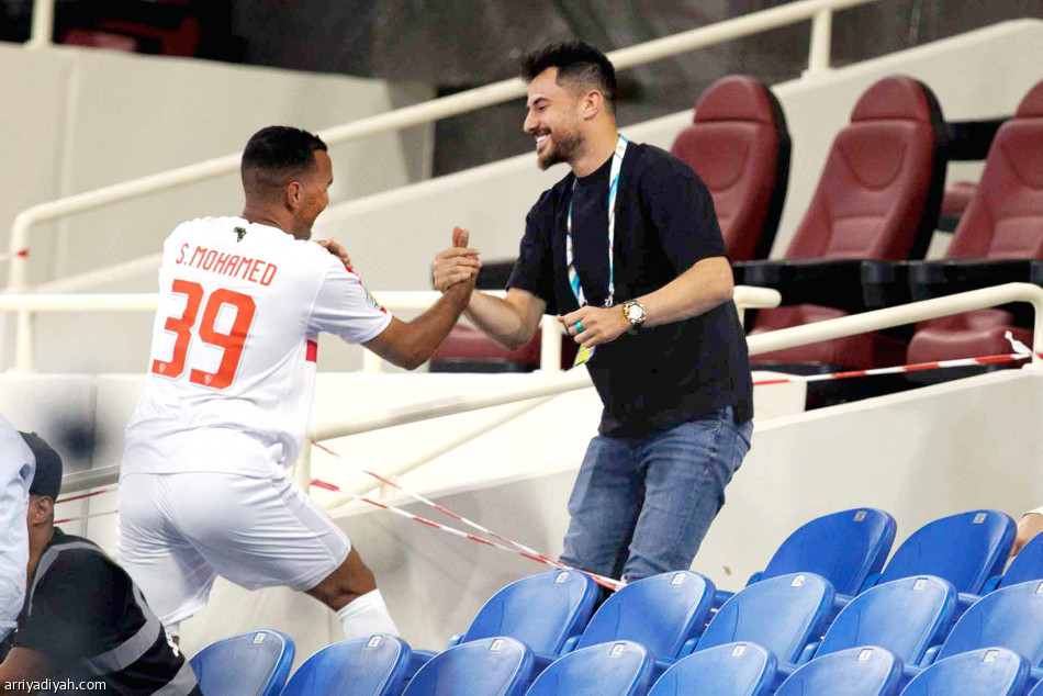 بالأربعة.. الزمالك 
يفتح المدرسة