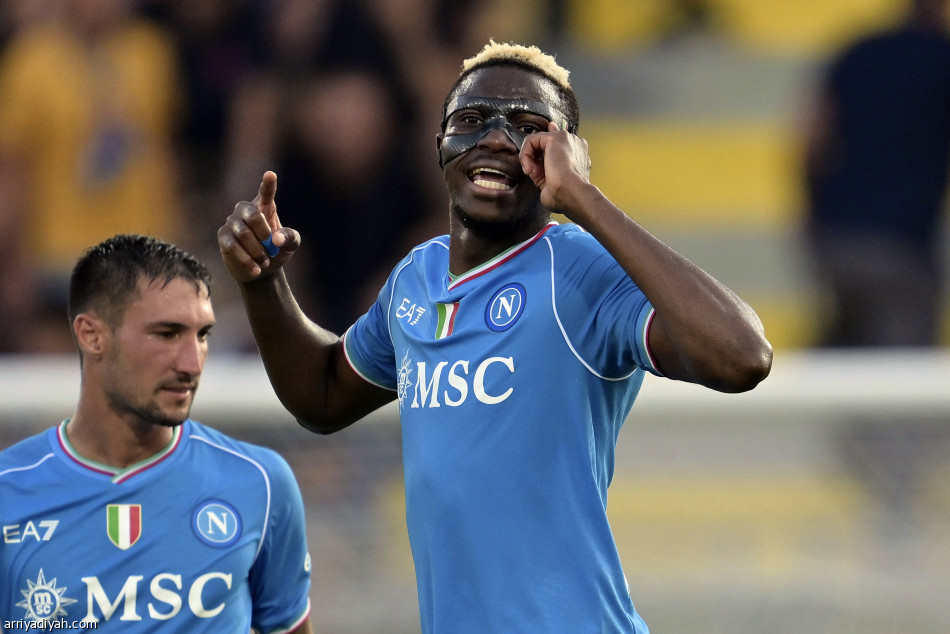 الدوري الإيطالي.. أوسمين يمنح حامل اللقب نقاط الانطلاقة