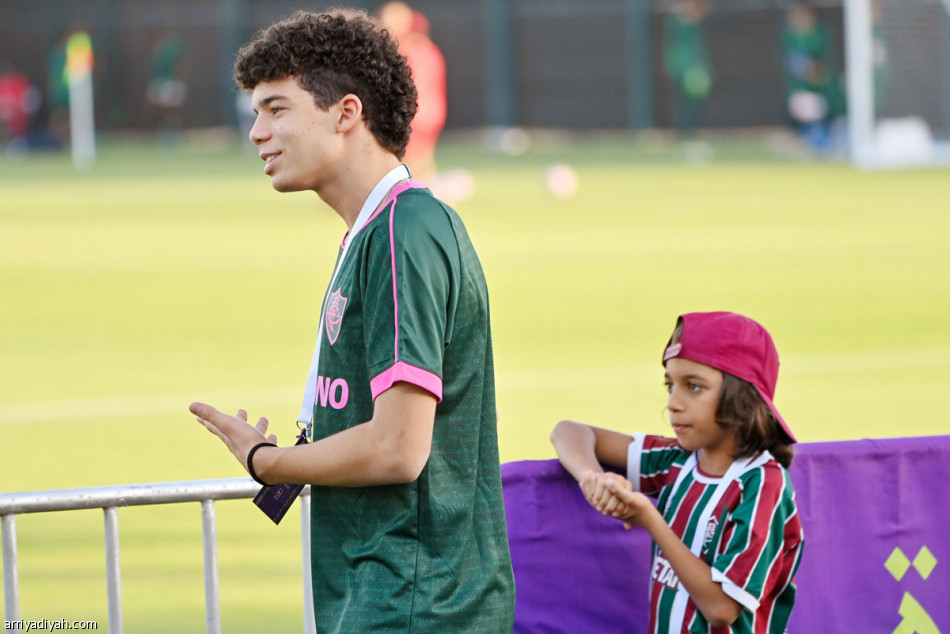 دينيز
يخفي قائمة الأهلي