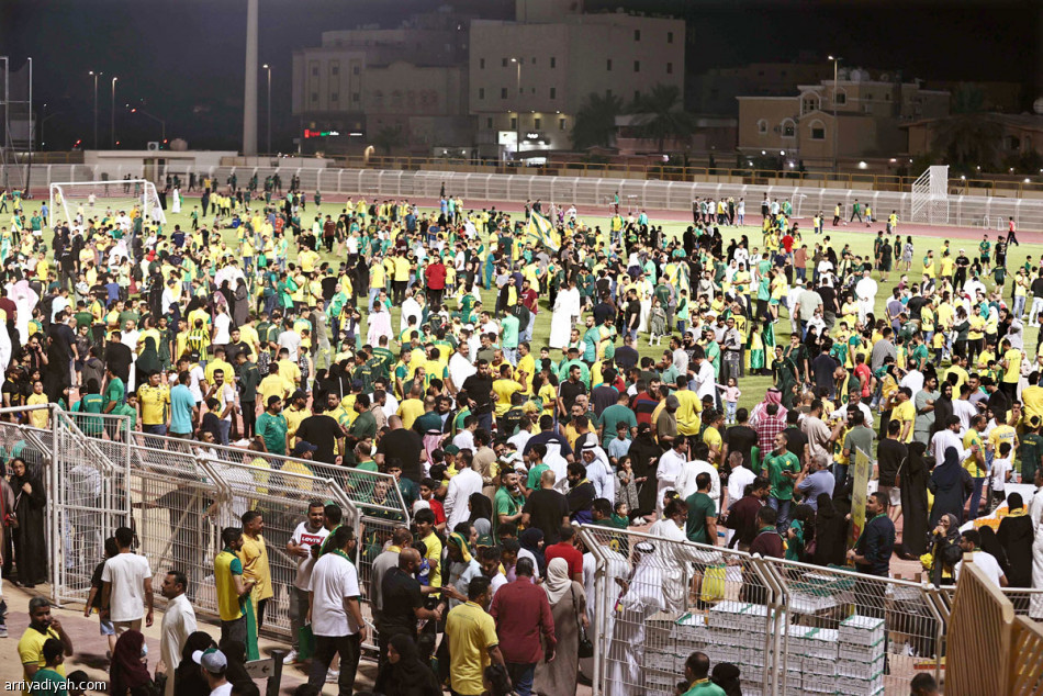 أفراح الخليج.. 
18 ألف مشجع