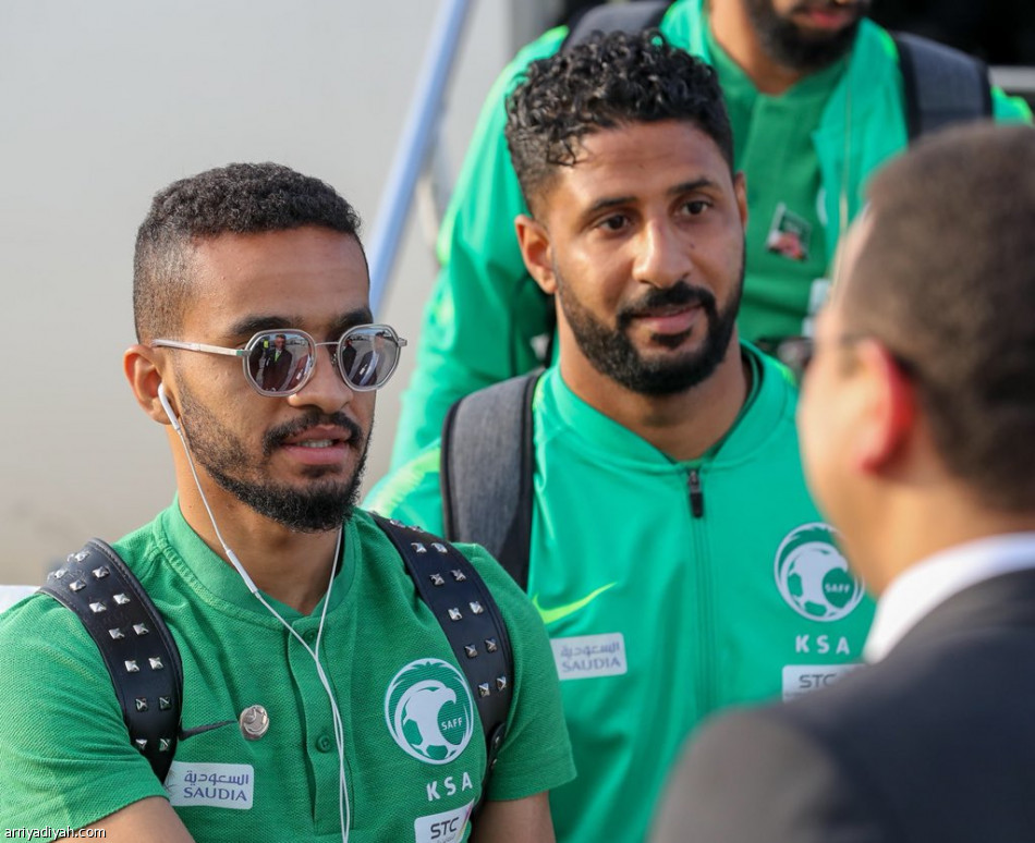 الأخضر يصل إلى كولونيا الألمانية