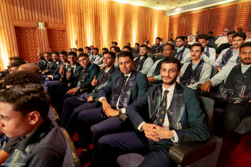 «البحر الأحمر الدولية» تحتفل بتخريج الدفعة الثالثة