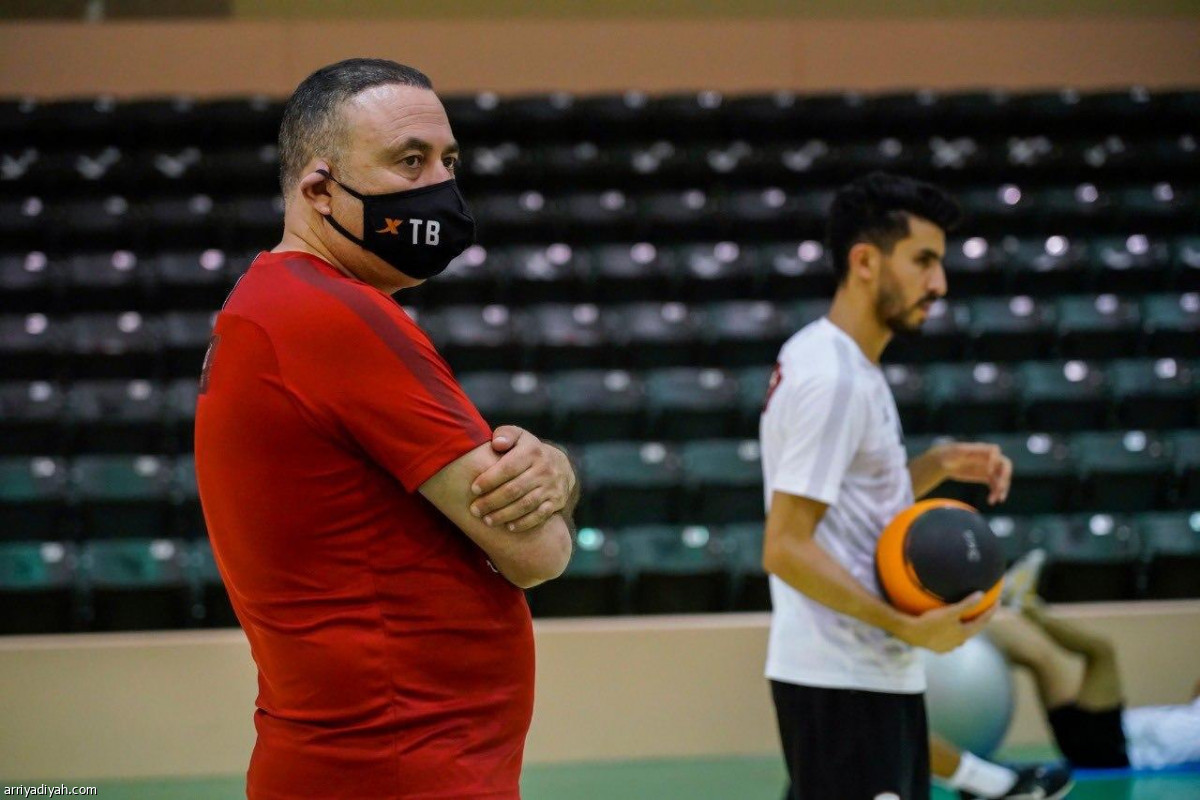 الشباب.. تمارين مكثفة