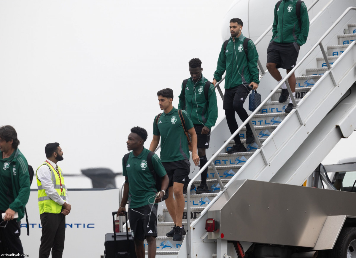 الصقور تحط الرحال