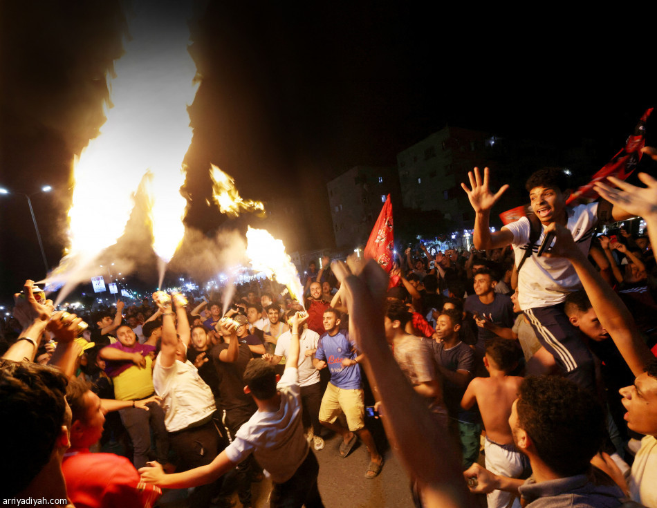 مكافأة اللقب..
نصف مليون