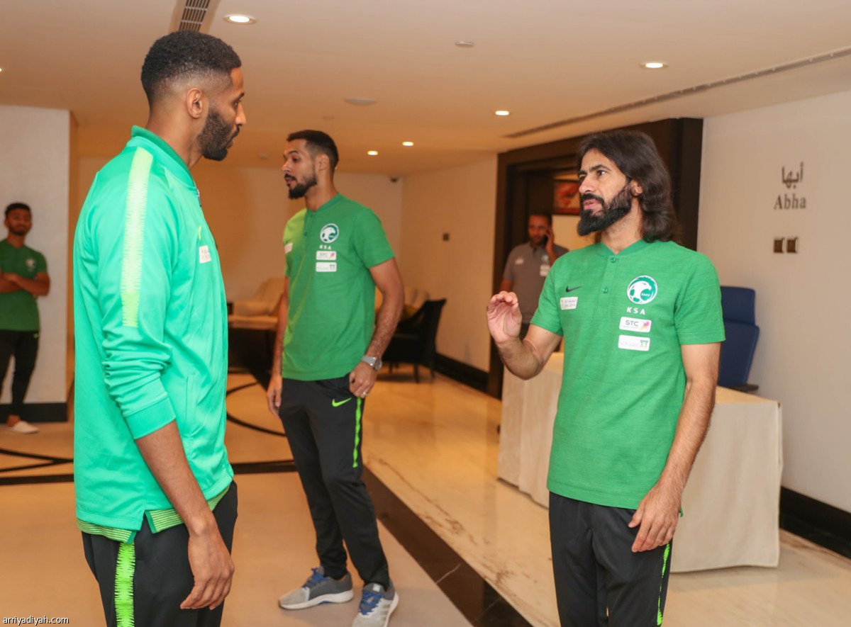 الصقور الخضر ينتظمون