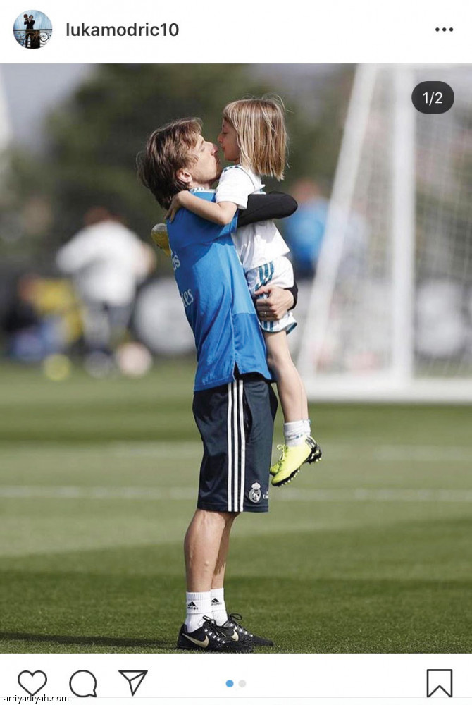 مودريتش..
الأطفال وكرة القدم والبحر