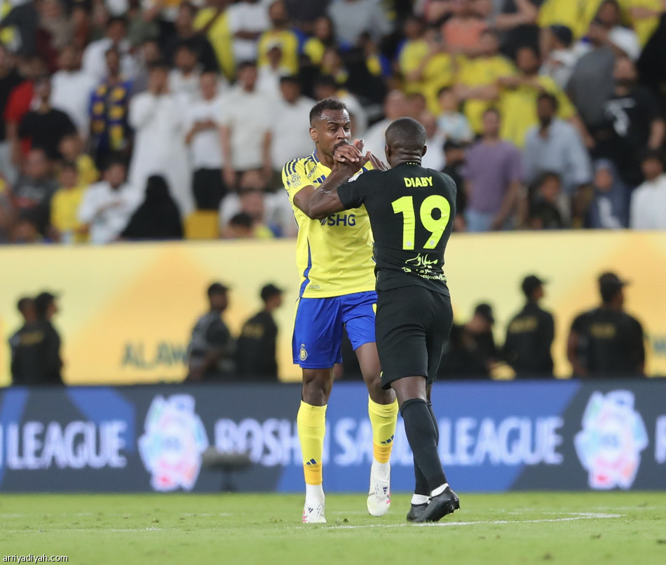 أحداث «الكلاسيكو».. بدأت بهجمة ديابي وانتهت بـ 3 بطاقات