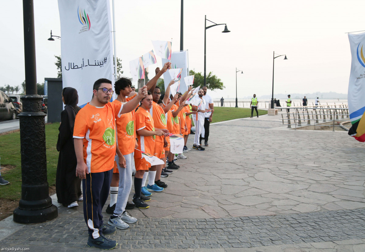 شعلة الألعاب تطوف جدة