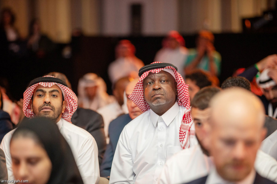 أوكلاند.. 
تسع مشاركات وانتصاران