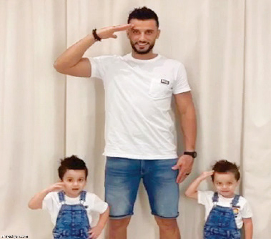 سناب شات
يوثق أجواء العيد