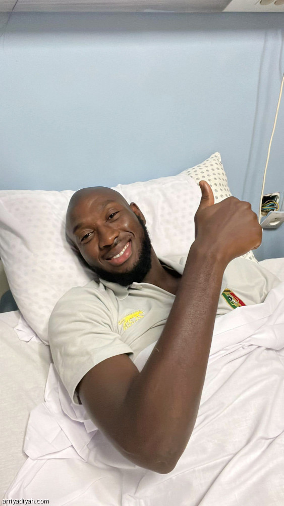 قبل مواجهة الصقور..
كسر كاحل مهاجم ألميريا