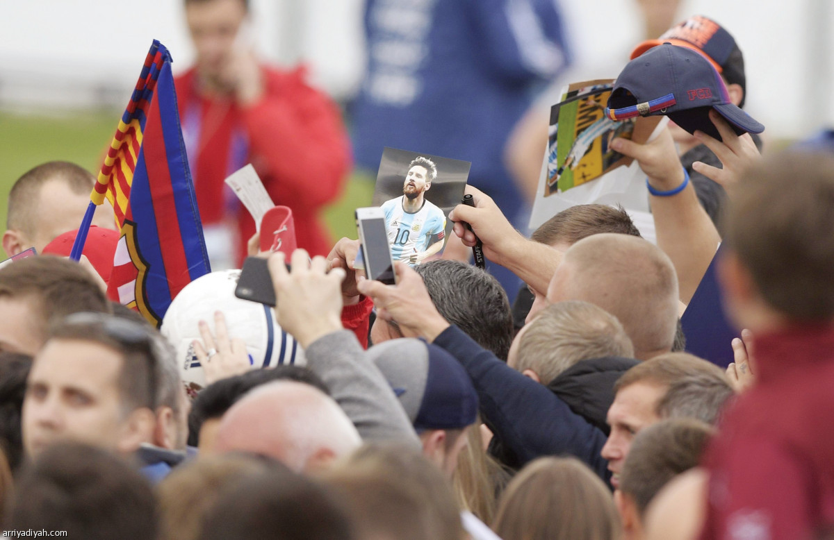 ميسي
يخطف أنظار الجماهير