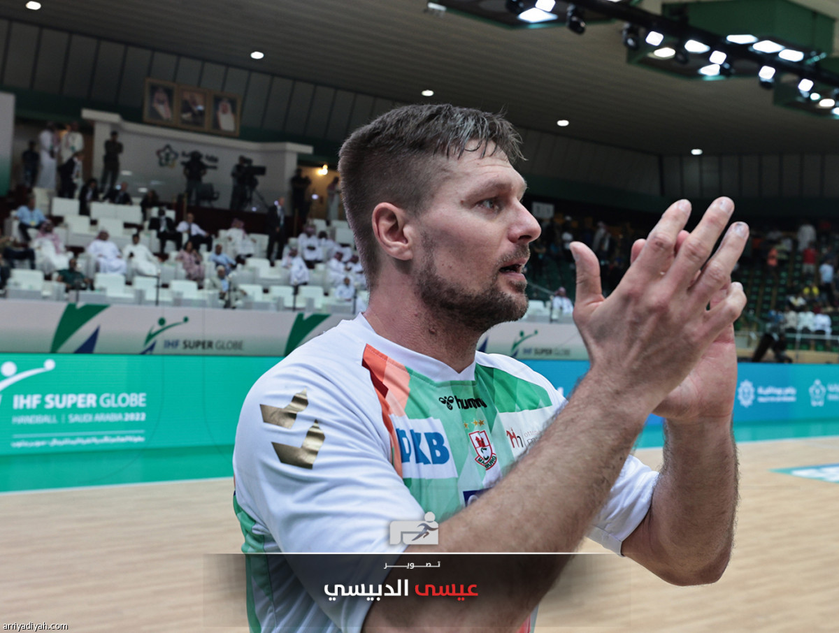 ماجديبورج الألماني بطل سوبر جلوب