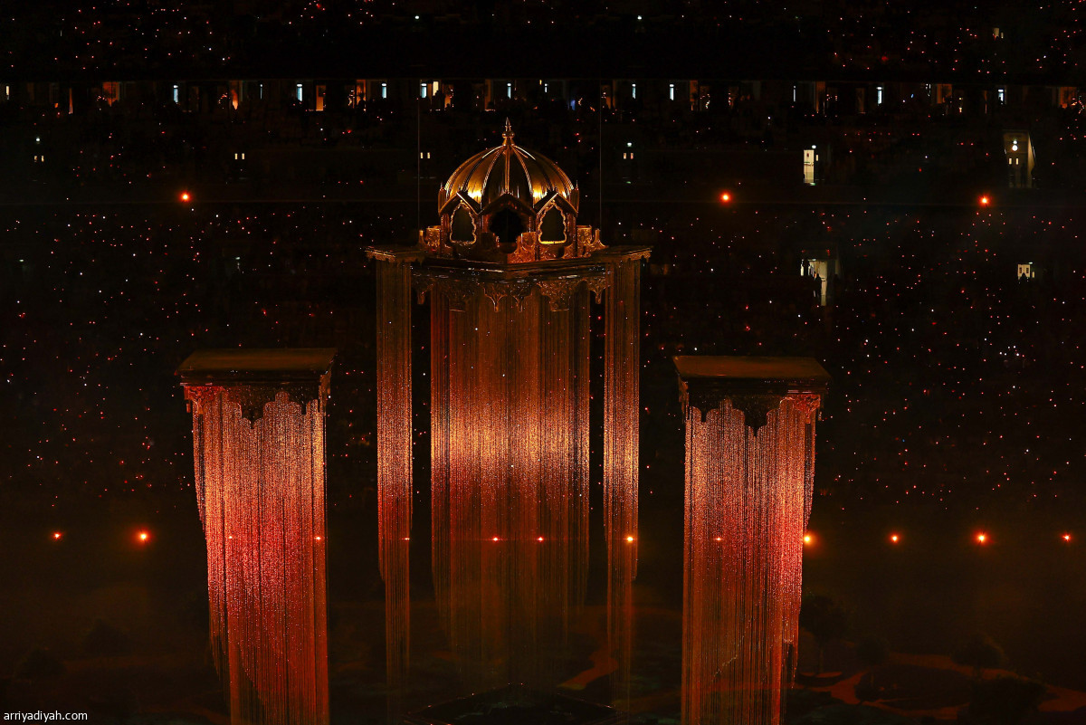 العرب يحتفلون