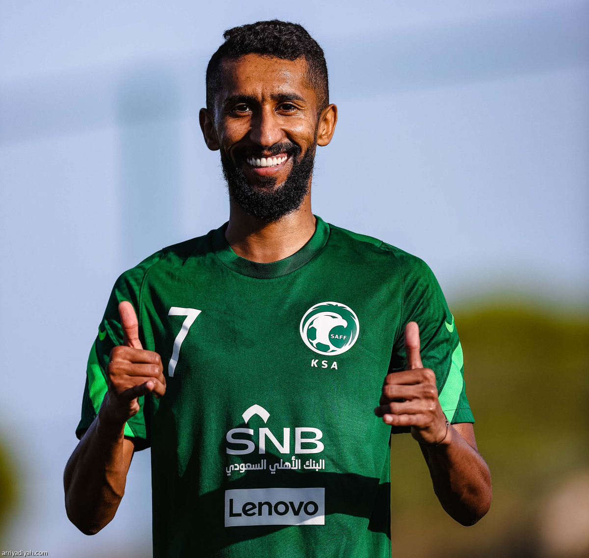 الأخضر يكثف التحضيرات