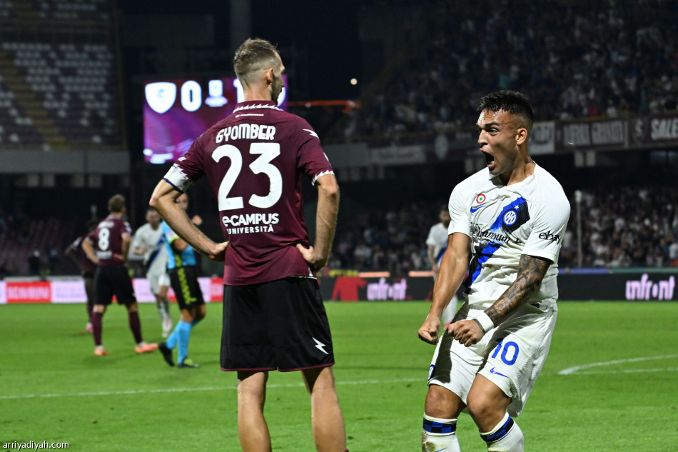 «سوبر هاتريك» لاوتارو يبقي إنتر في الصدارة