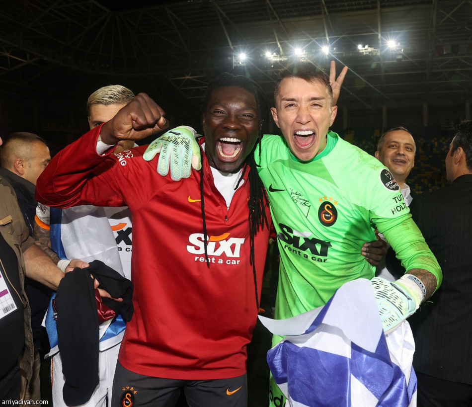 المرة الـ23.. غلطة سراي يحصد لقب الدوري التركي