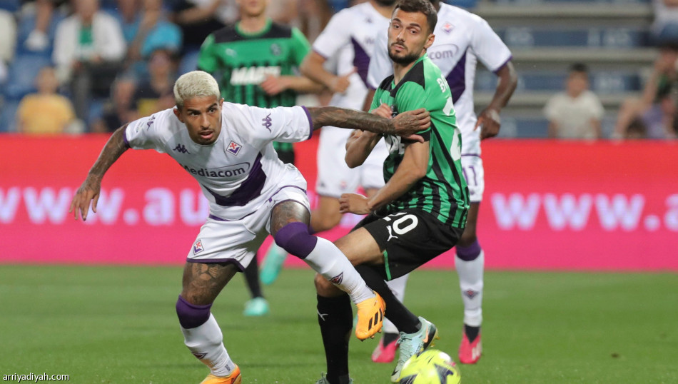 فيورنتينا يختتم الدوري بثلاثية ساسولو