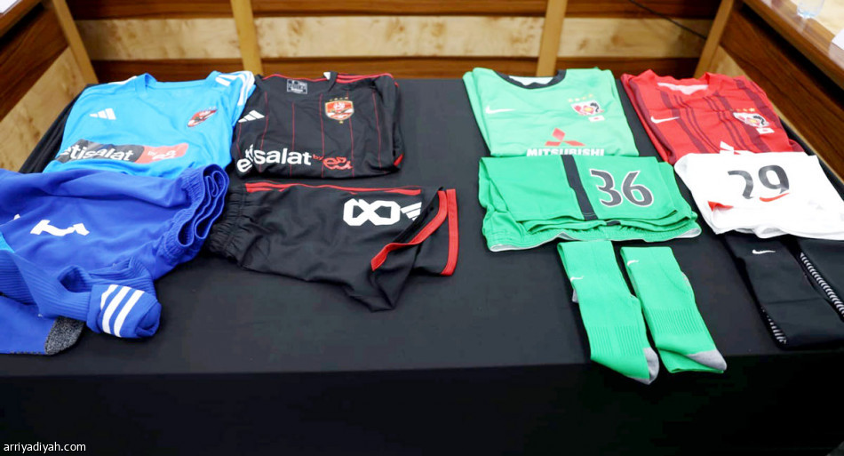 الأهلي 
يستعيد عبد المنعم