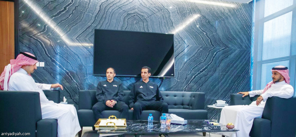 المهنا: 
لدينا كفاءات ونعاني مرضا