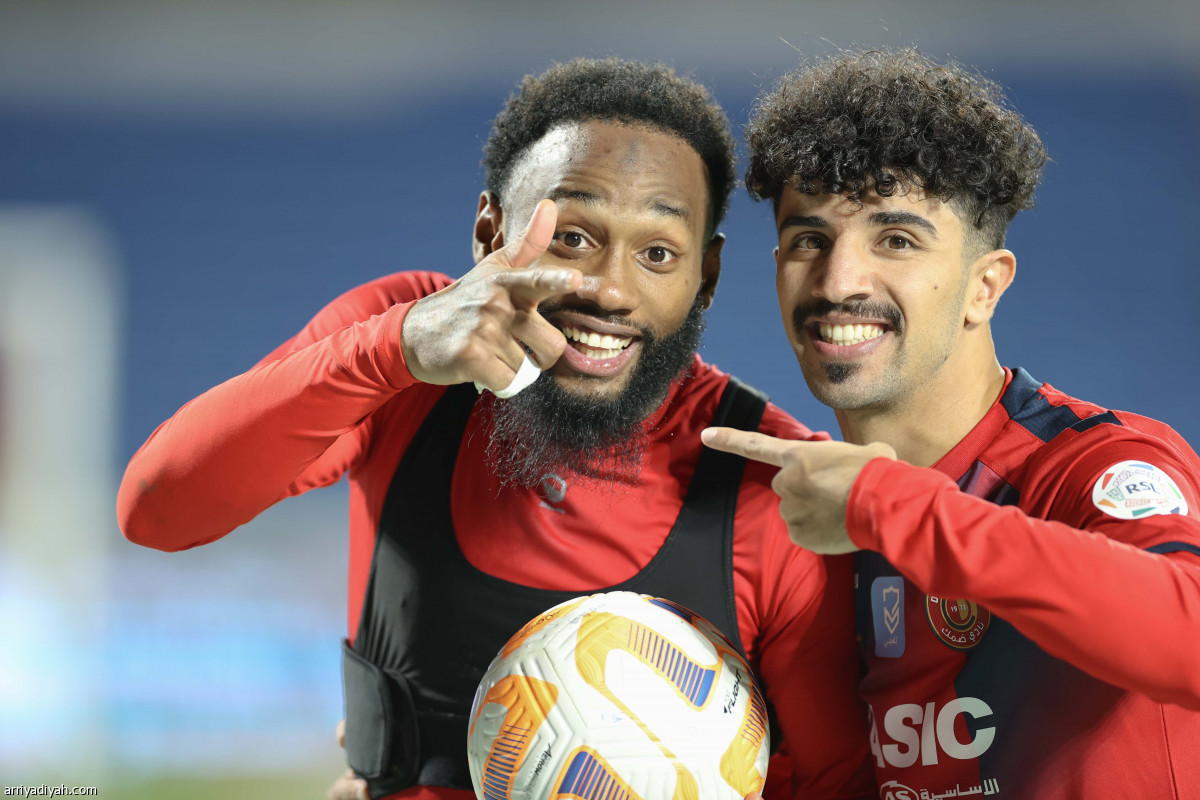 ديربي عسير.. ضمك يهيمن