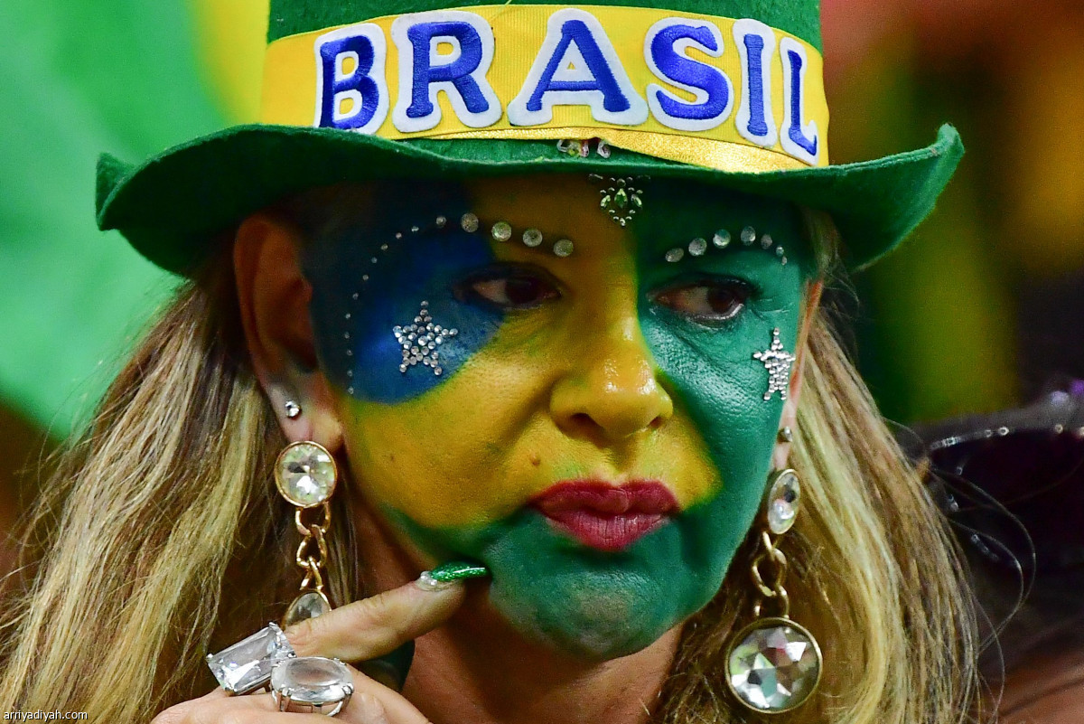 برازيليات يذرفن الدموع